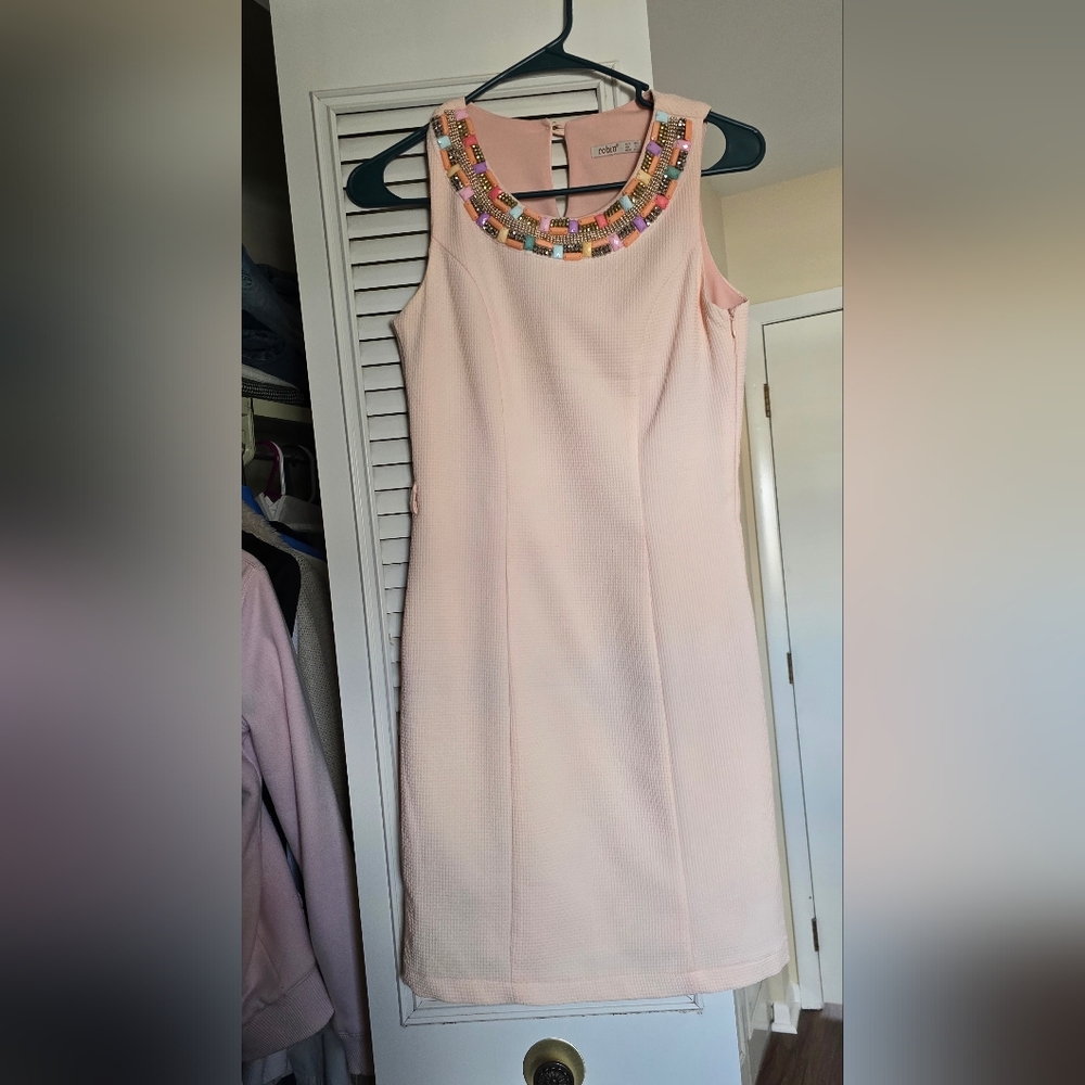 Elegant Pink Sleeveless Dress